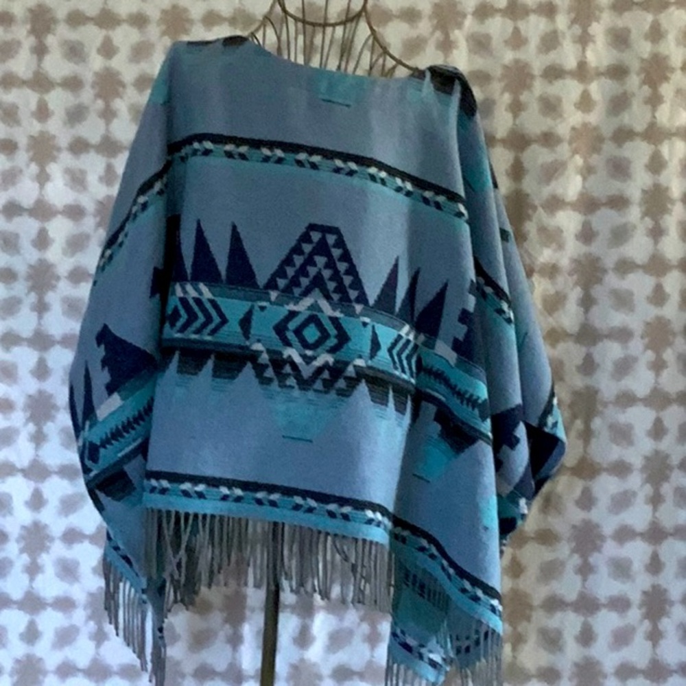 California style wool poncho